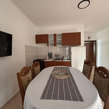 Tina Apartman Trogir